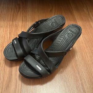 Croc heels. NWOT. Size 9